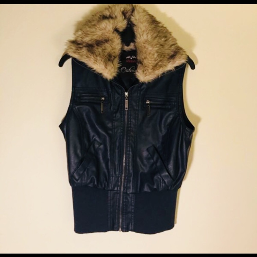 Vest with faux fur (Royal Blue)